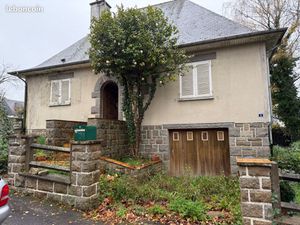 Maison 4 chambres. 135m2. Jardin 500m2. Idéalement située