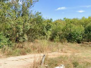 Loue terrain agricole / loisirs à Roquebrune-sur-Argens