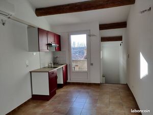 Pélissanne T3 en duplex + Terrasse dans le Centre Historique