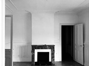 BIEN D’EXCEPTION – APPARTEMENT HAUSSMANNIEN DE 186 m² AVEC GARAGE  EMPLACEMENT PREMIUM À D