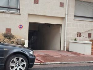 Place de parking sécurisé