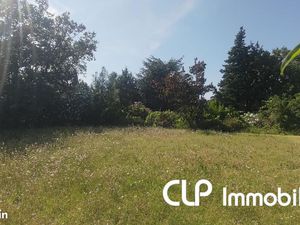 Terrain 742 m² Allan