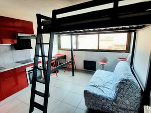 MIGNON Petit Studio sécurisé moderne très lumineux. Loué EXCLUSIVEMENT à ETUDIANT(E) ■ 300