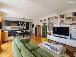 Appartement type 3 avec cachet - 72m2 - Republique Beaux-arts