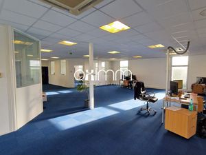 Bureaux 236 m² Saint-Laurent-Blangy