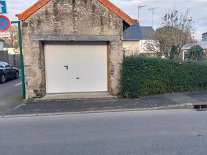Garage de stockage a louer saffre
