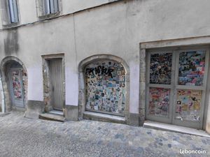 Local proche château