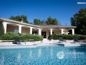 Villa 5 pièces 154 m²