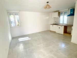 Maison de ville rénovée 2 pièces – 50 m2