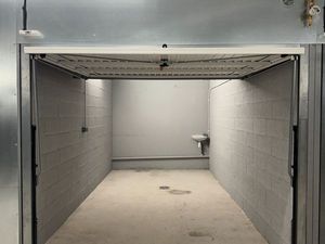 Garage à Cassis HAUT DE GAMME de 13 m² + Mezzanine de 6 m²