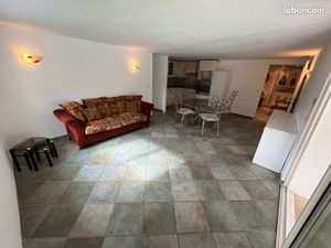 T2 meublé de standing secteur calme