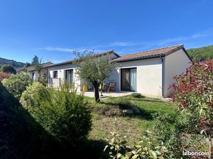 Villa plain-pied 5 pièces 135 m²