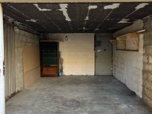 Garage dans résidence calme 21m