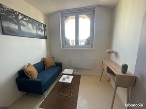 Charmant type 2 en duplex – Hypercentre de Reims  secteur Place Royale / Cathédrale