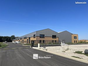 Local d'activité 231 m²