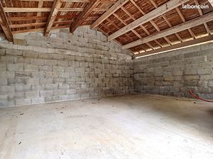 Local à louer - stockage de 75 m3 sécurisé