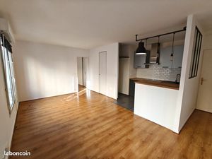 Location appartement 2 pièces 48 m² Asnières Gare