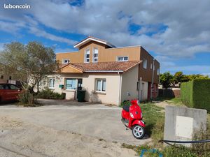 Local professionnel Créon