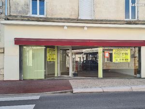 Location d’un local tout commerce  bureau  autre… de 85 m² plus 35 m²