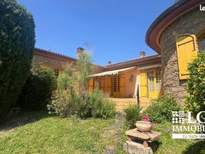 Maison 8 pièces 210 m²