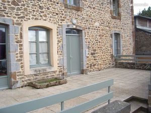 A louer appartement T2 1er étage centre ville de Hede