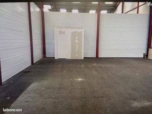 Local d'Activités 182 m² GERGY