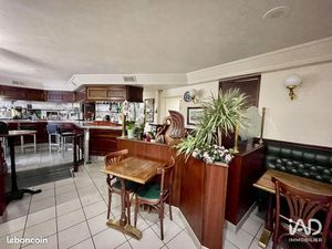 Local 628 m² MILLY-LA-FORÊT