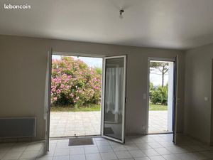 Location à l'année maison Locmaria T5