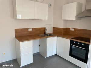 Location st cyr l'ecole