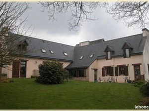 Maison à usage de commerce