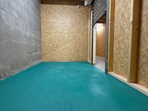 A louer Box de stockage - 7 5m²