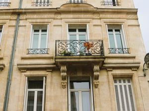 JARDIN PUBLIC - FONDAUDEGE – Appartement T3 77 m2 comprenant un jardin de 67m2 orienté Sud