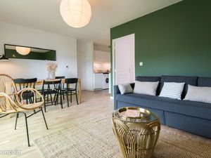 L'Oasis Urbain T4 cosy + parking privé + proche Bus & Tram