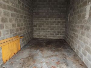 Location garage box 17m2