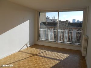 45 m2 Paris RER nation