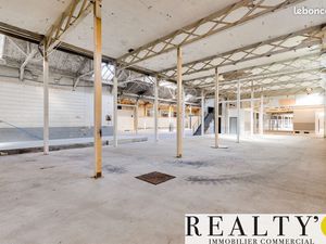 Local commercial 3 085 m²