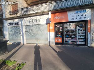 LOCAL COMMERCIAL 140 m² – EMPLACEMENT TRÈS PASSANT – MULTI-ACTIVITÉS