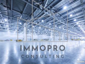 Local 6617 m² Val-de-Reuil