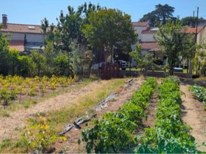 Terrain constructible dans un village