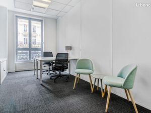 Bureau privé à louer pour 2 personnes à Paris Opera