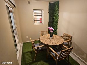 Studio meublé de standing avec varangue & parking sécurisé – Saint-Denis Ouest