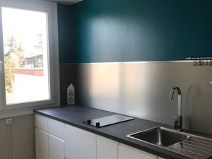 2 pièces + parking 27m2 Châteauvert à Valence