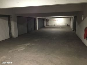 Garage à louer