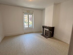 Nancy F2 proche Artem