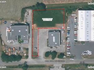 Terrain constructible 2200m² - 69620 Frontenas - Zone de l'aérodrome 50m des pistes