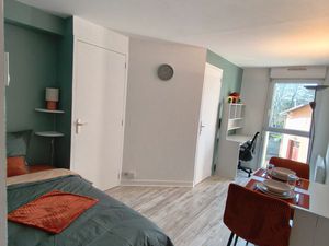 Studio meublé 18 m² centre-ville Laval
