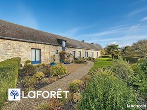 Longère 9 pièces 150 m²