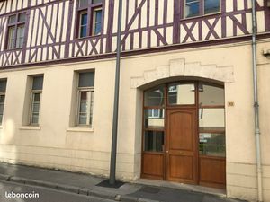 Location studio BEAUVAIS centre-ville