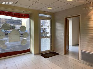 Local commercial 68 m² Lanester