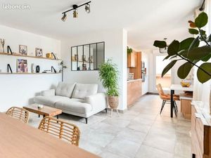 Appartement T4 d’exception avec terrasse & grand garage – Dardilly-le-Haut